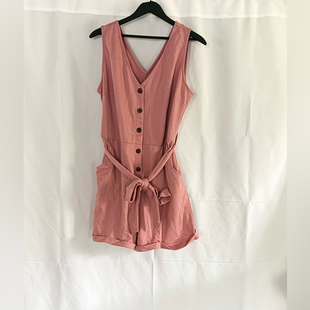 Pink romper. Size XL